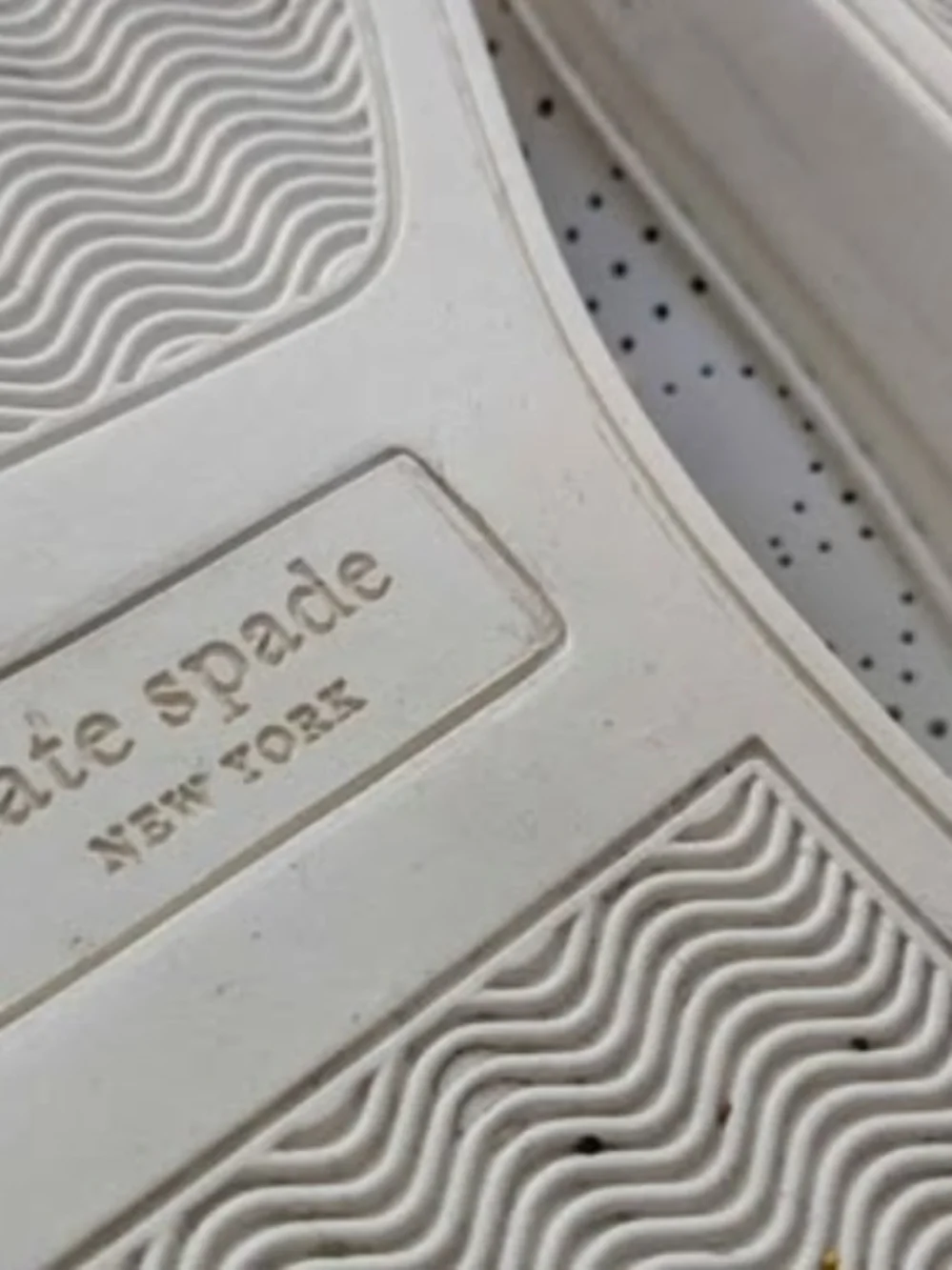 kate spade Aaron White Sneakers with Gold Heel Patch Size 6.5